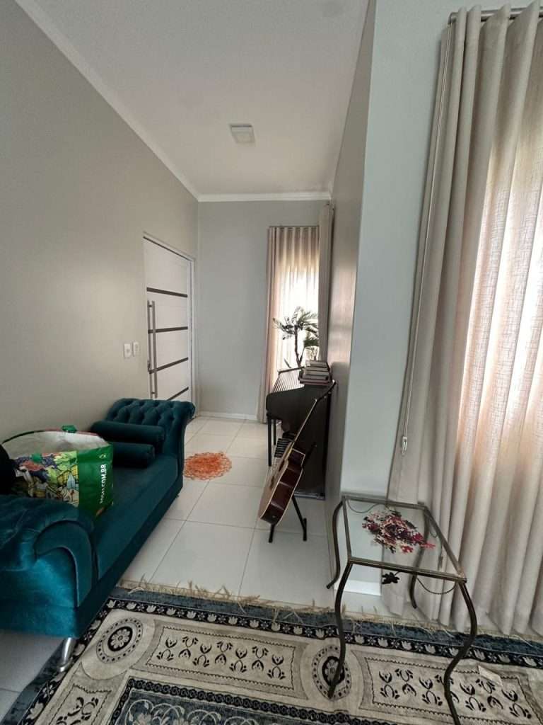 WhatsApp-Image-2025-09-29-at-16.04.21-2